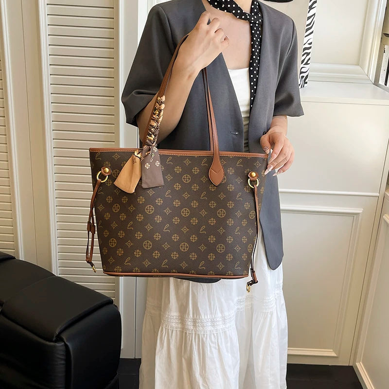 Women's Messenger Bag Leather Crossbody Handbag, Famous Designer Shoulder Tote Popular Classic Elegant Design For Outings