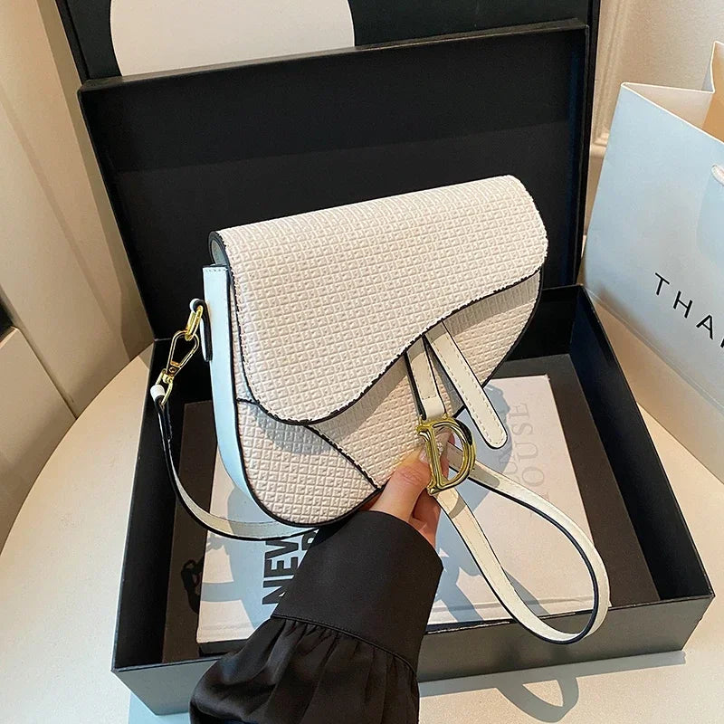 Elegant Messenger Bag for Ladies, Leather Shoulder Crossbody By Famous Designer, Women's Handbag Popular Classic