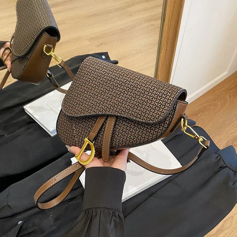 Elegant Messenger Bag for Ladies, Leather Shoulder Crossbody By Famous Designer, Women's Handbag Popular Classic