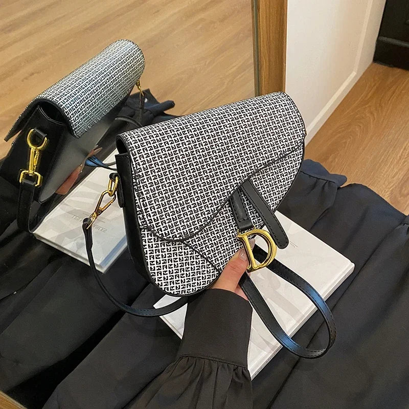 Elegant Messenger Bag for Ladies, Leather Shoulder Crossbody By Famous Designer, Women's Handbag Popular Classic