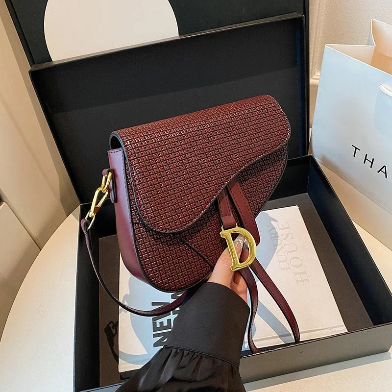 Elegant Messenger Bag for Ladies, Leather Shoulder Crossbody By Famous Designer, Women's Handbag Popular Classic